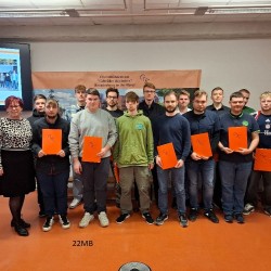 20251205 094428.jpgmb